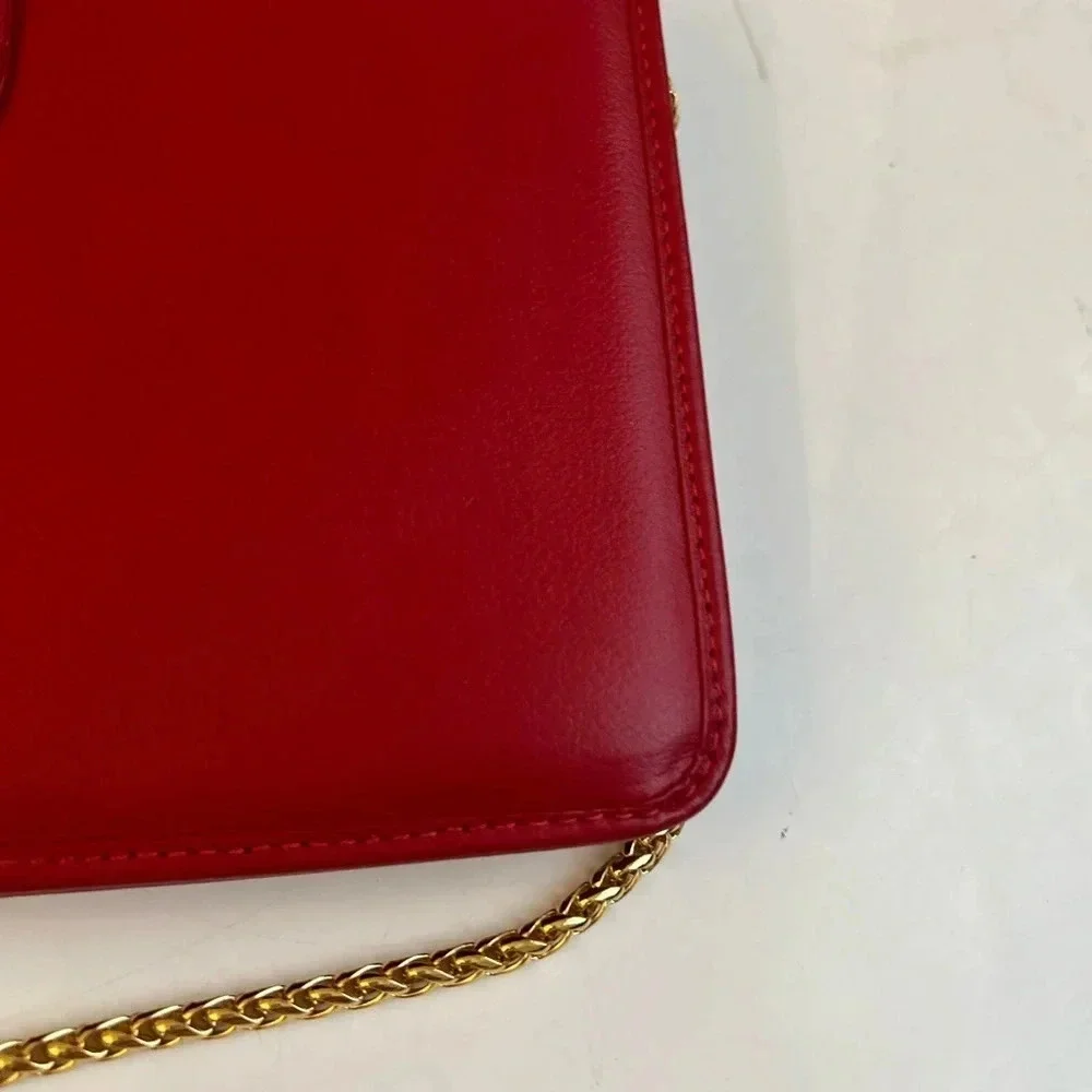 ! Rare Vintage, 1980's Yves Saint Laurent red bag with gold chain - Picture 11 of 14